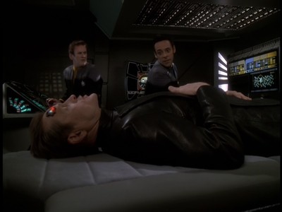STAR_TREK_DEEP_SPACE_NINE_-_E723_EXTREME_MEASURES_0386.jpg