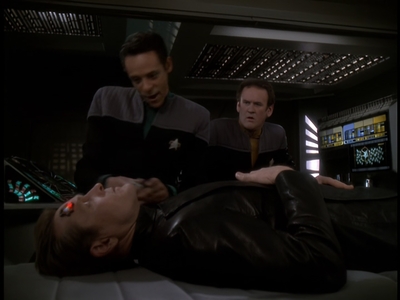 STAR_TREK_DEEP_SPACE_NINE_-_E723_EXTREME_MEASURES_0392.jpg