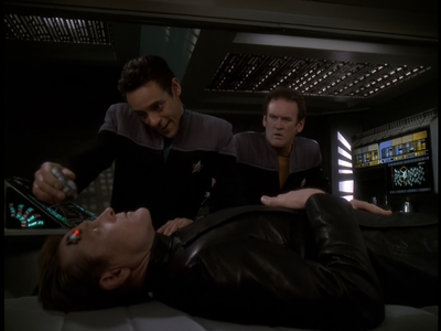 STAR_TREK_DEEP_SPACE_NINE_-_E723_EXTREME_MEASURES_0393.jpg