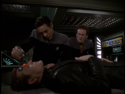 STAR_TREK_DEEP_SPACE_NINE_-_E723_EXTREME_MEASURES_0395.jpg