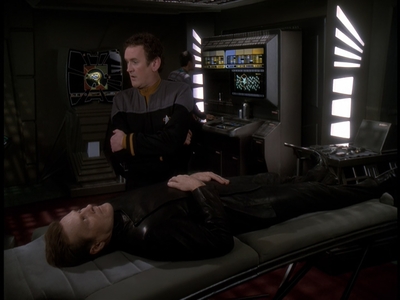 STAR_TREK_DEEP_SPACE_NINE_-_E723_EXTREME_MEASURES_0436.jpg