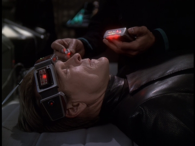 STAR_TREK_DEEP_SPACE_NINE_-_E723_EXTREME_MEASURES_0445.jpg