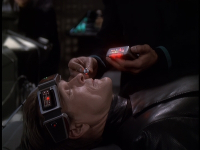 STAR_TREK_DEEP_SPACE_NINE_-_E723_EXTREME_MEASURES_0447.jpg