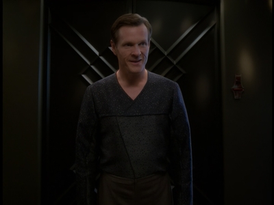 STAR_TREK_DEEP_SPACE_NINE_-_E723_EXTREME_MEASURES_0469.jpg