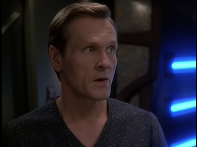 STAR_TREK_DEEP_SPACE_NINE_-_E723_EXTREME_MEASURES_0504.jpg
