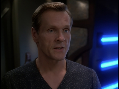 STAR_TREK_DEEP_SPACE_NINE_-_E723_EXTREME_MEASURES_0506.jpg