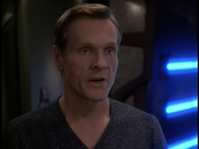 STAR_TREK_DEEP_SPACE_NINE_-_E723_EXTREME_MEASURES_0508.jpg
