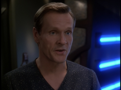 STAR_TREK_DEEP_SPACE_NINE_-_E723_EXTREME_MEASURES_0514.jpg