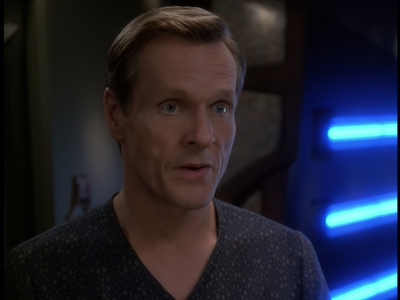 STAR_TREK_DEEP_SPACE_NINE_-_E723_EXTREME_MEASURES_0517.jpg