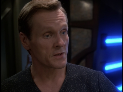 STAR_TREK_DEEP_SPACE_NINE_-_E723_EXTREME_MEASURES_0551.jpg