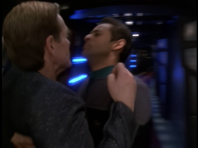 STAR_TREK_DEEP_SPACE_NINE_-_E723_EXTREME_MEASURES_0560.jpg