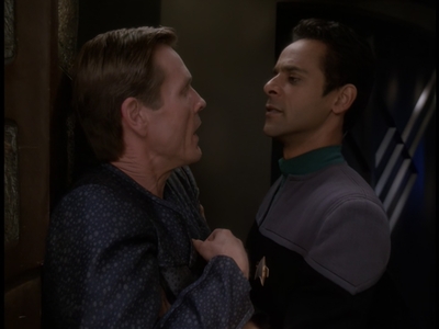 STAR_TREK_DEEP_SPACE_NINE_-_E723_EXTREME_MEASURES_0567.jpg