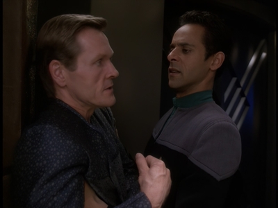 STAR_TREK_DEEP_SPACE_NINE_-_E723_EXTREME_MEASURES_0604.jpg