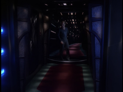 STAR_TREK_DEEP_SPACE_NINE_-_E723_EXTREME_MEASURES_0614.jpg