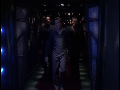 STAR_TREK_DEEP_SPACE_NINE_-_E723_EXTREME_MEASURES_0621.jpg