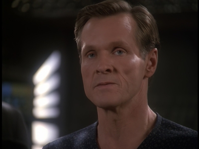 STAR_TREK_DEEP_SPACE_NINE_-_E723_EXTREME_MEASURES_0675.jpg