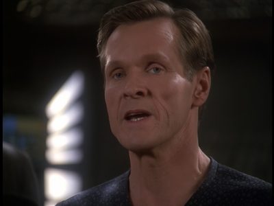 STAR_TREK_DEEP_SPACE_NINE_-_E723_EXTREME_MEASURES_0682.jpg