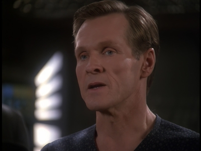 STAR_TREK_DEEP_SPACE_NINE_-_E723_EXTREME_MEASURES_0689.jpg