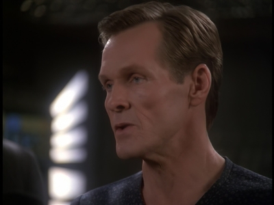 STAR_TREK_DEEP_SPACE_NINE_-_E723_EXTREME_MEASURES_0701.jpg