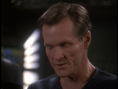 STAR_TREK_DEEP_SPACE_NINE_-_E723_EXTREME_MEASURES_0715.jpg