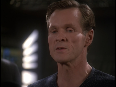 STAR_TREK_DEEP_SPACE_NINE_-_E723_EXTREME_MEASURES_0720.jpg