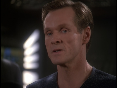 STAR_TREK_DEEP_SPACE_NINE_-_E723_EXTREME_MEASURES_0762.jpg