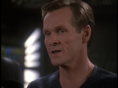 STAR_TREK_DEEP_SPACE_NINE_-_E723_EXTREME_MEASURES_0780.jpg