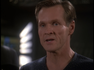 STAR_TREK_DEEP_SPACE_NINE_-_E723_EXTREME_MEASURES_0782.jpg