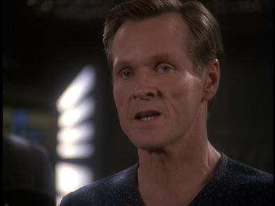 STAR_TREK_DEEP_SPACE_NINE_-_E723_EXTREME_MEASURES_0787.jpg