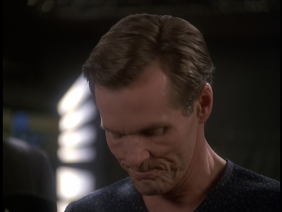 STAR_TREK_DEEP_SPACE_NINE_-_E723_EXTREME_MEASURES_0799.jpg