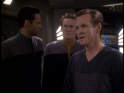 STAR_TREK_DEEP_SPACE_NINE_-_E723_EXTREME_MEASURES_0803.jpg