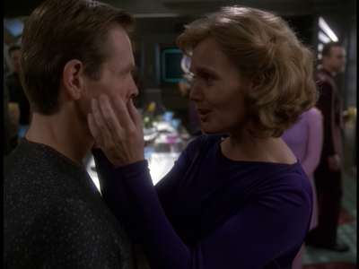 STAR_TREK_DEEP_SPACE_NINE_-_E723_EXTREME_MEASURES_0812.jpg