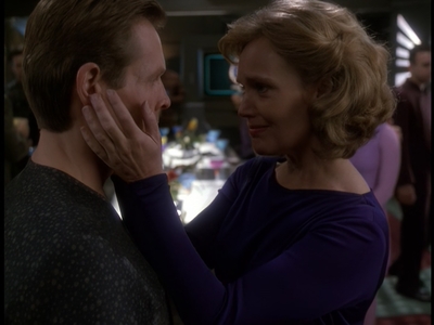 STAR_TREK_DEEP_SPACE_NINE_-_E723_EXTREME_MEASURES_0813.jpg