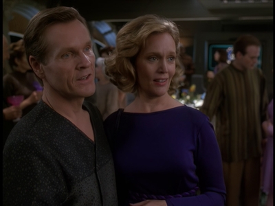 STAR_TREK_DEEP_SPACE_NINE_-_E723_EXTREME_MEASURES_0851.jpg