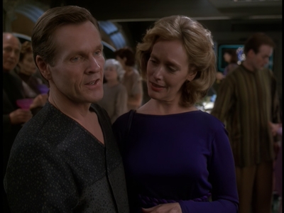 STAR_TREK_DEEP_SPACE_NINE_-_E723_EXTREME_MEASURES_0858.jpg