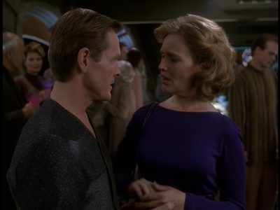 STAR_TREK_DEEP_SPACE_NINE_-_E723_EXTREME_MEASURES_0910.jpg