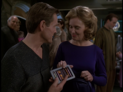 STAR_TREK_DEEP_SPACE_NINE_-_E723_EXTREME_MEASURES_0915.jpg