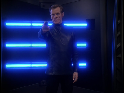 STAR_TREK_DEEP_SPACE_NINE_-_E723_EXTREME_MEASURES_0922.jpg