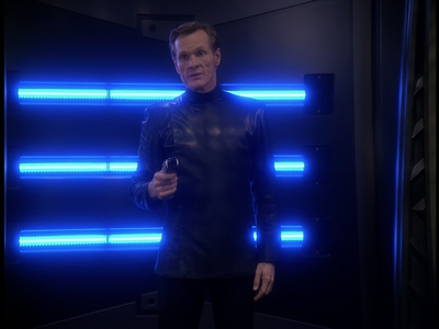 STAR_TREK_DEEP_SPACE_NINE_-_E723_EXTREME_MEASURES_0927.jpg