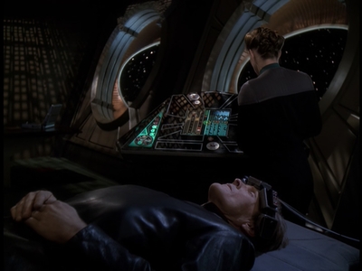 STAR_TREK_DEEP_SPACE_NINE_-_E723_EXTREME_MEASURES_0934.jpg