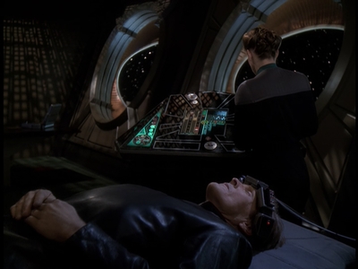 STAR_TREK_DEEP_SPACE_NINE_-_E723_EXTREME_MEASURES_0935.jpg