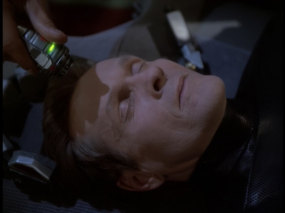 STAR_TREK_DEEP_SPACE_NINE_-_E723_EXTREME_MEASURES_0941.jpg