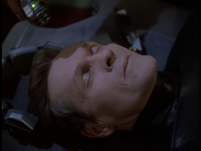 STAR_TREK_DEEP_SPACE_NINE_-_E723_EXTREME_MEASURES_0945.jpg