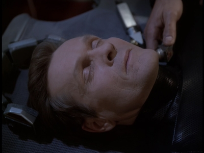 STAR_TREK_DEEP_SPACE_NINE_-_E723_EXTREME_MEASURES_0949.jpg