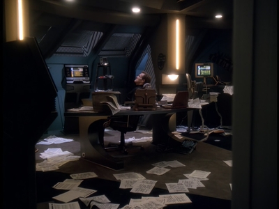STAR_TREK_DEEP_SPACE_NINE_-_E723_EXTREME_MEASURES_0958.jpg