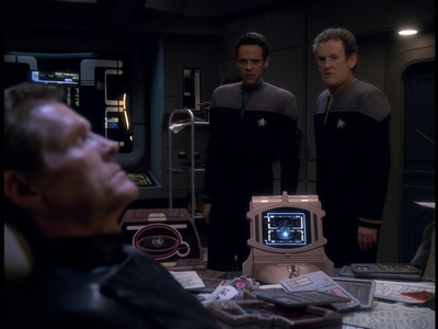 STAR_TREK_DEEP_SPACE_NINE_-_E723_EXTREME_MEASURES_0961.jpg