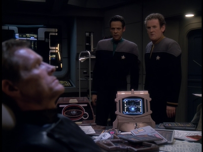 STAR_TREK_DEEP_SPACE_NINE_-_E723_EXTREME_MEASURES_0962.jpg