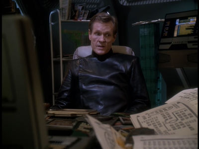 STAR_TREK_DEEP_SPACE_NINE_-_E723_EXTREME_MEASURES_0998.jpg