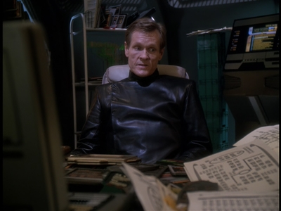 STAR_TREK_DEEP_SPACE_NINE_-_E723_EXTREME_MEASURES_0999.jpg
