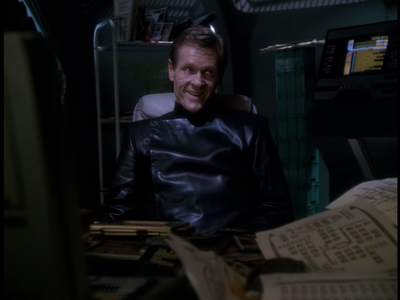 STAR_TREK_DEEP_SPACE_NINE_-_E723_EXTREME_MEASURES_1012.jpg
